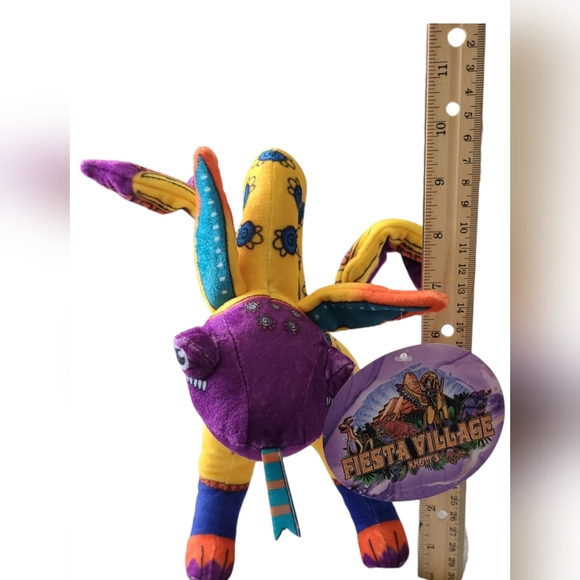โSOLDโ KNOTTS BERRY FARM |FIESTA VILLAGE 2024 | MULTICOLORED PLUSH DRAGON - Picture 14 of 16